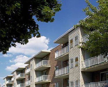 2nd image of 2375 Woodward St APT 1002