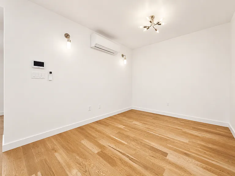 524 W 134th St #12 — Photo 4