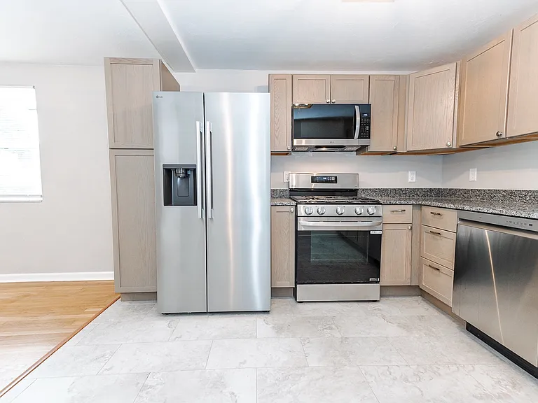 626 Ridgemont Dr — Photo 5