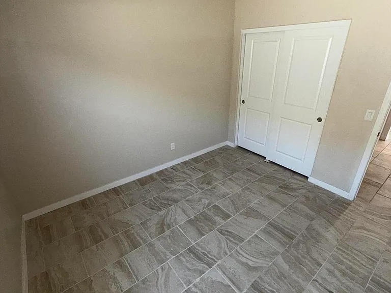 7836 W Riverside Ave — Photo 16