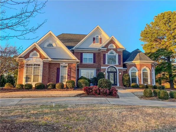 105 Cherokee Rose Ln, Fayetteville, GA 30214