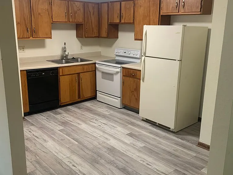 4838 Walker Ave — Photo 13