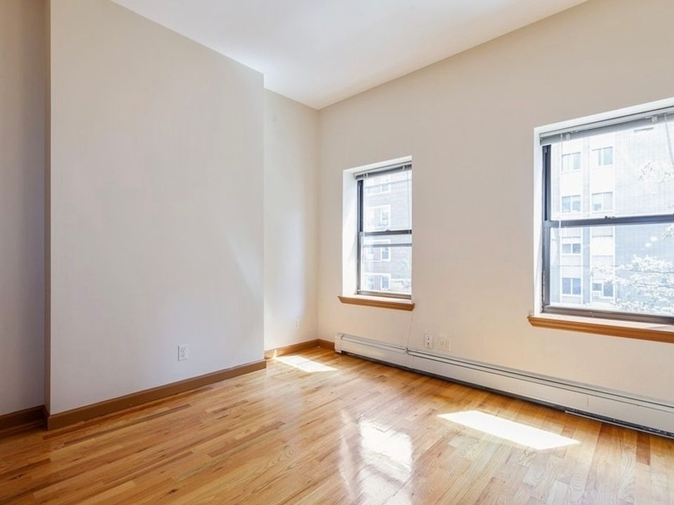 1st image of 359 Stockholm St #2B