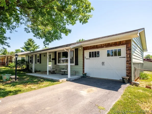 805 N Cauble Street, Salem, IN 47167