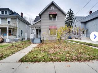 735 Sexton St #2, Aurora, IL 60505