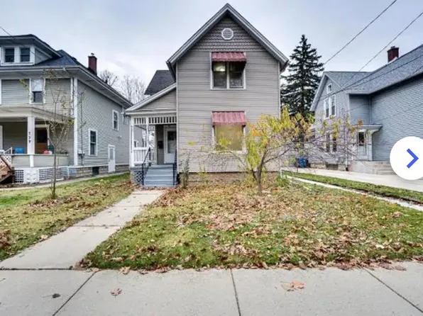 735 Sexton St #2, Aurora, IL 60505