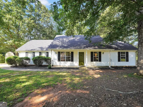 110 Pebble Creek Dr, Jackson, GA 30233