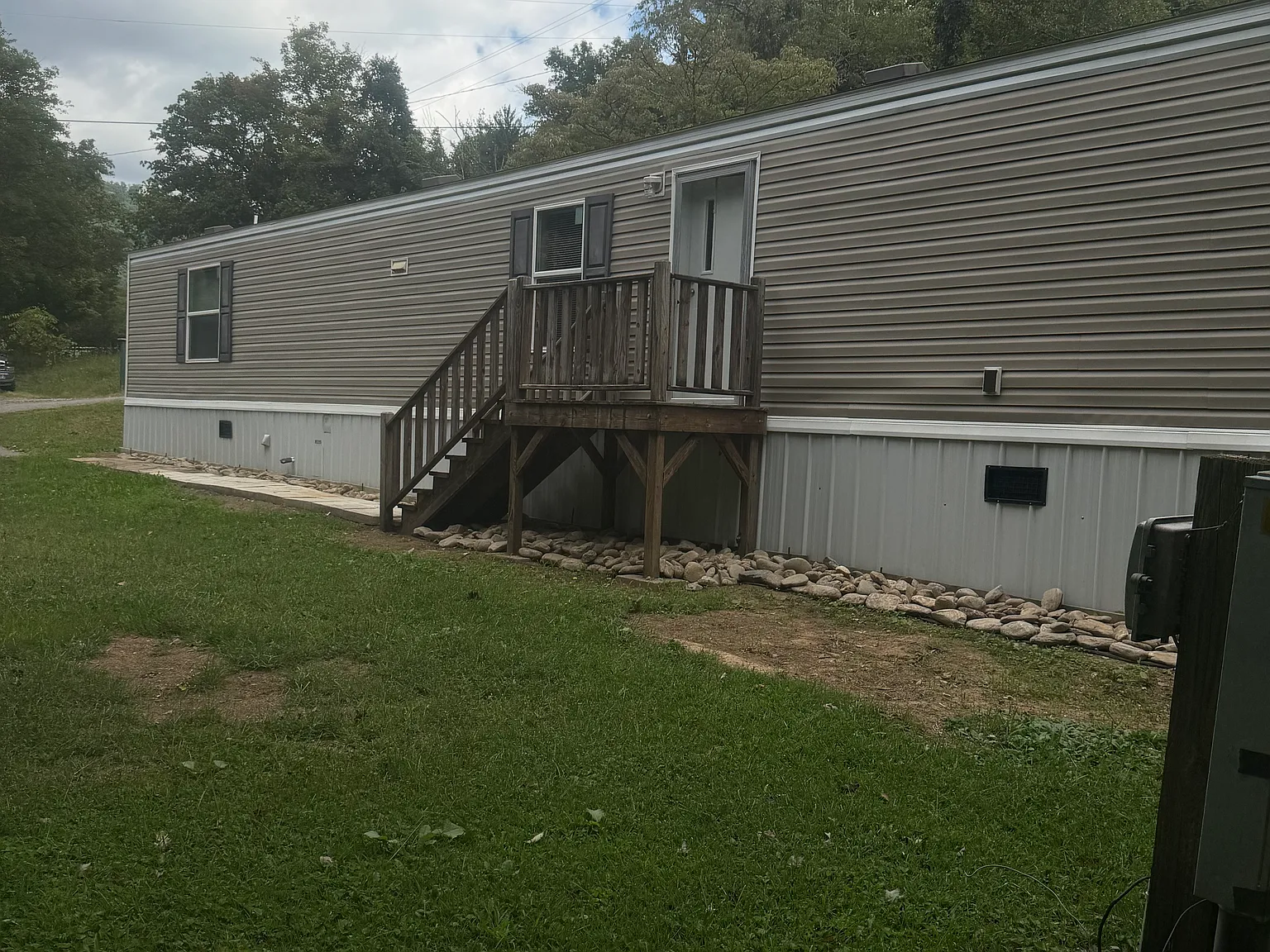 2 bed, 840 sqft, $1,375 — Photo 2