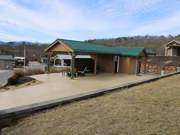 289 Sunset View Trl, Franklin, NC 28734