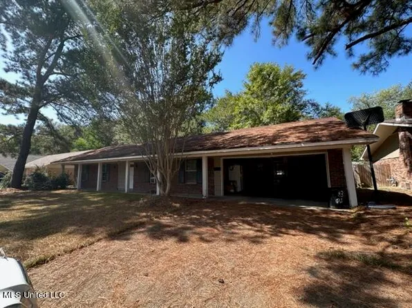 136 Riviera Dr, Jackson, MS 39211