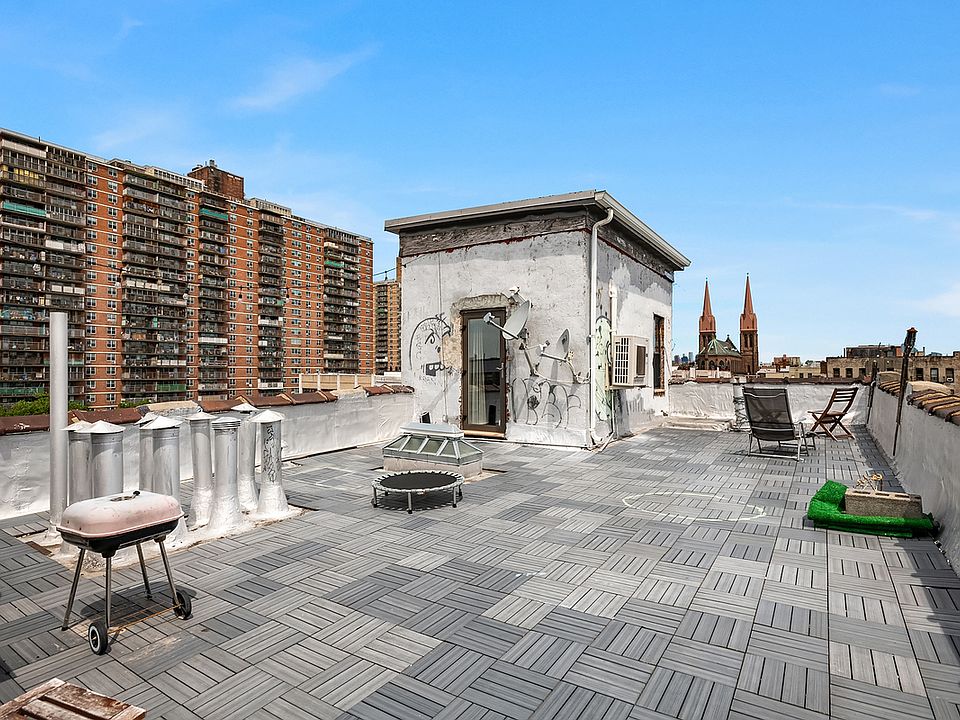 1st image of 93 Seigel St APT 5B