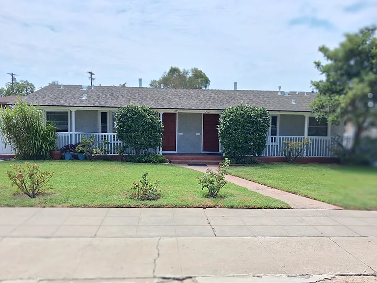 3003 E St — Photo 3