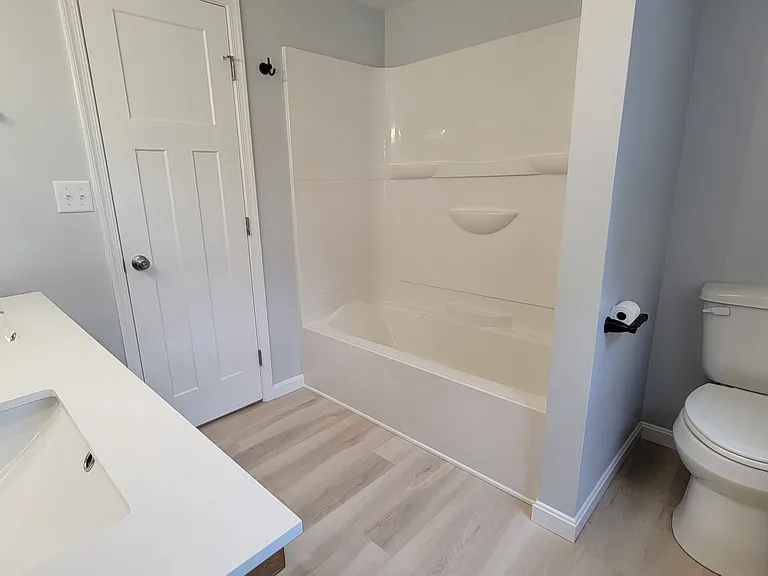 410 Spruce St #201 — Photo 4