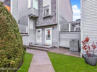 46 Regal Walk Unit 20, Staten Island, NY