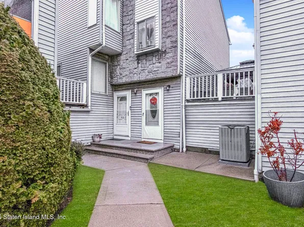 46 Regal Walk Unit 20, Staten Island, NY 10303