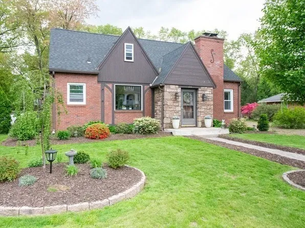 190 Granby Rd, South Hadley, MA 01075