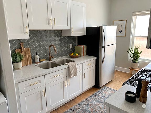 2nd image of 342 W Willetta St APT 5