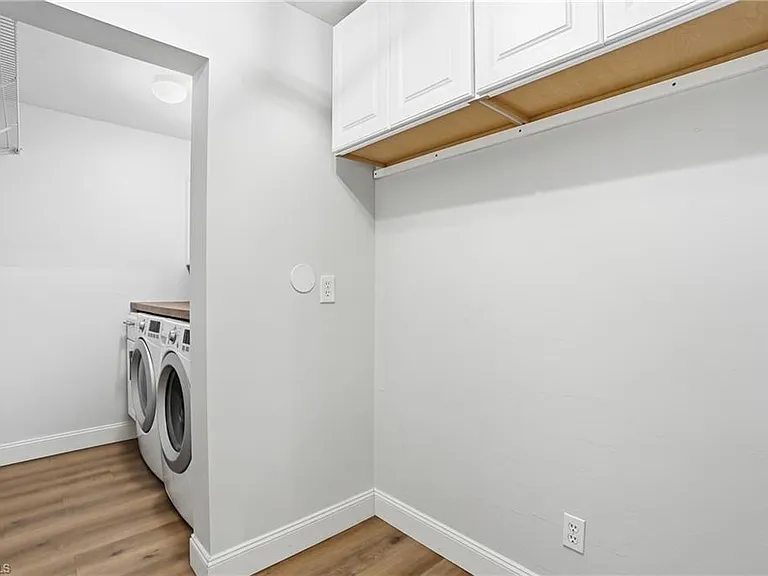 670 Lambton Ln — Photo 22