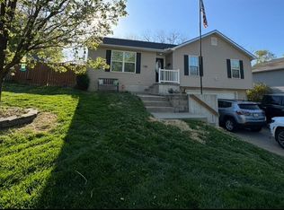 2404 Shirley Dr, Saint Joseph, MO 64503