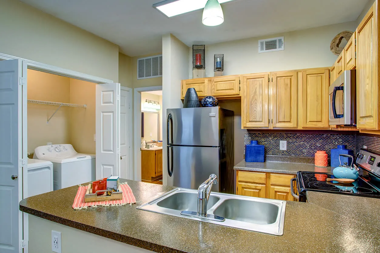 Pavilions at Northshore Apartment Homes — Photo 4