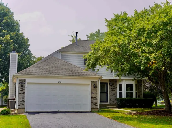 1439 Blue Heron Dr, Crystal Lake, IL 60014