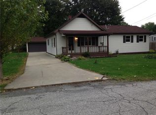 426 Hobart Rd, Leavittsburg, OH 44430