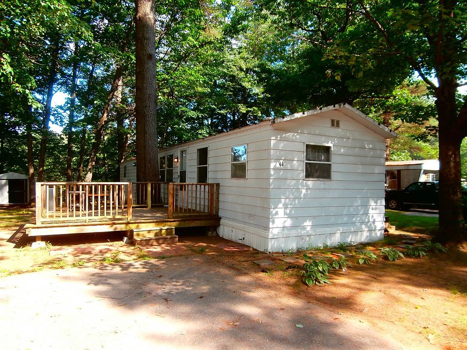 41 Periwinkle Dr