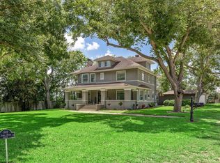 1004 Mitchell St, Gonzales, TX 78629