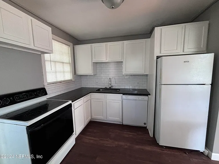 1115 McDuff Ave S — Photo 5