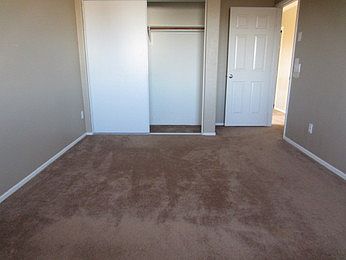 5th image of 15093 Rushill Ct