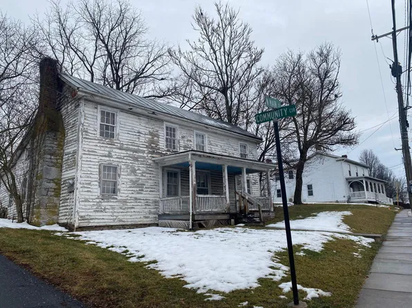 209 N Main St, Timberville, VA 22853
