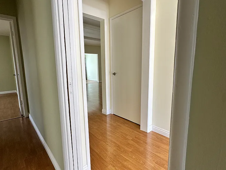 14552 Runnymede St — Photo 28