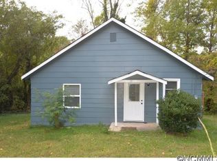 40 Lyle St, Tryon, NC 28782