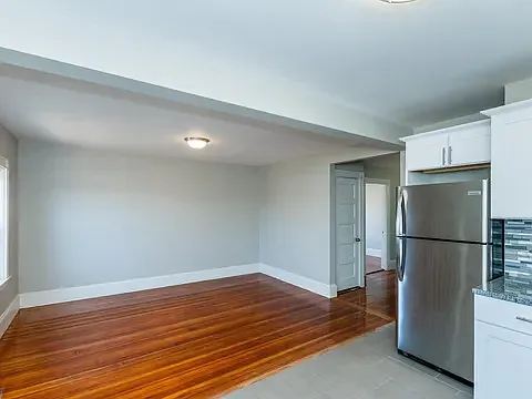3 bed, 1262 sqft, $3,200 — Photo 3