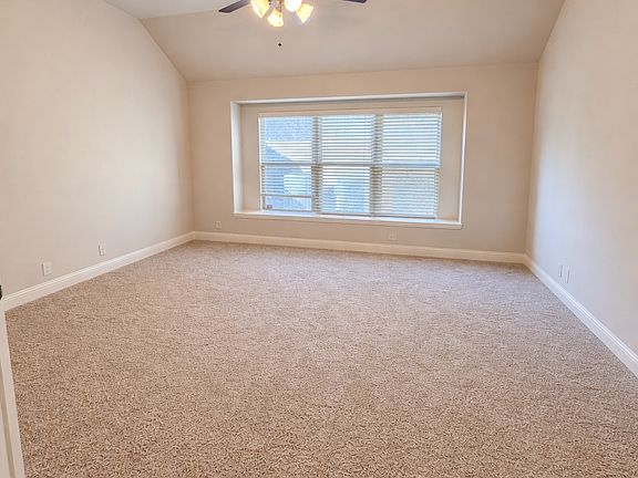 5th image of 1505 Zebra Finch Dr