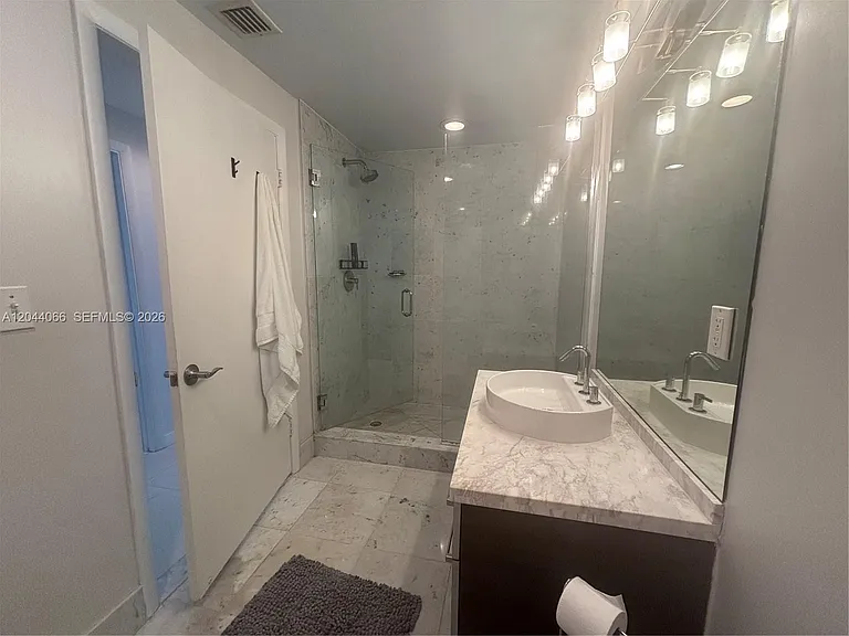 253 NE 2nd St #1204 — Photo 12