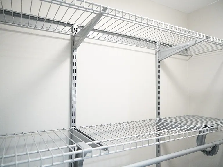 Pf-Arg, 2618 W Evergreen Llc — Photo 22