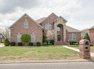 2224 Higgins Ln, Murfreesboro, TN 37130