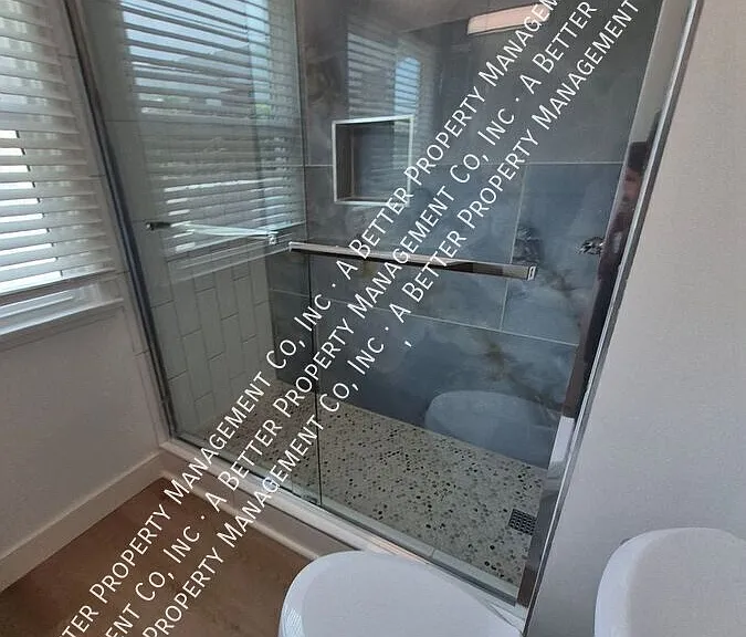 1135 E Appleton St #10 — Photo 9