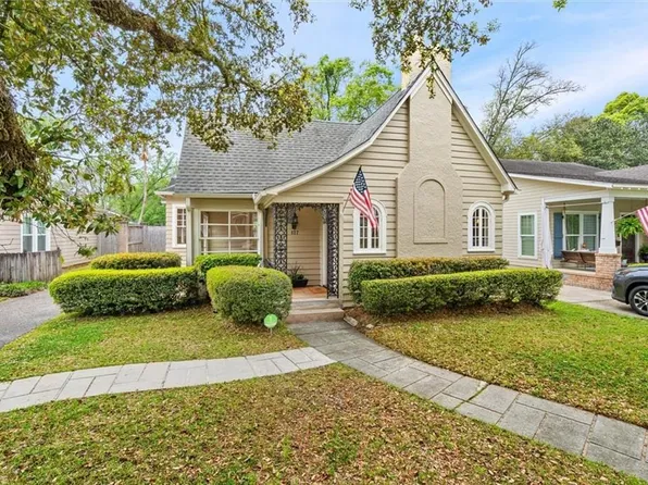 127 Silverwood St, Mobile, AL 36607