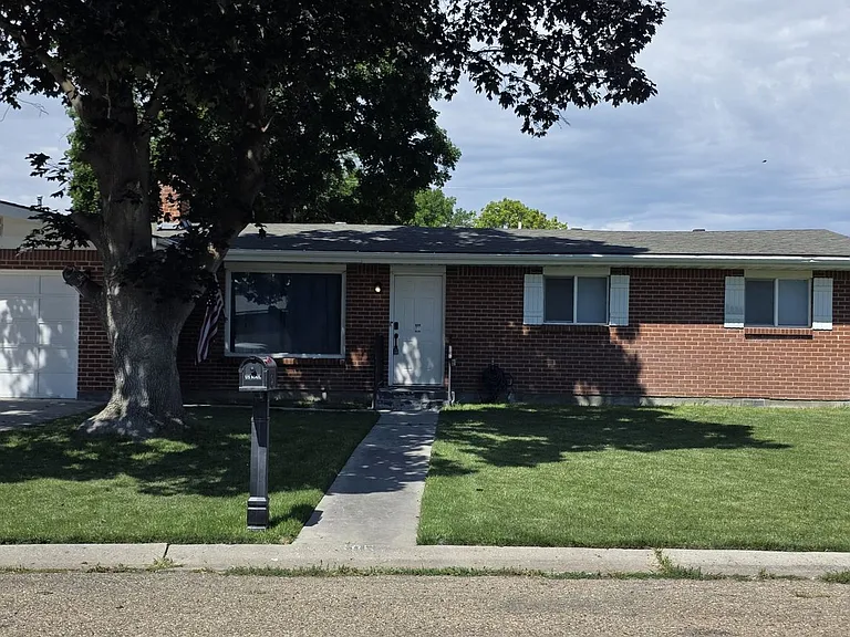 35 N Adams St — Photo 1