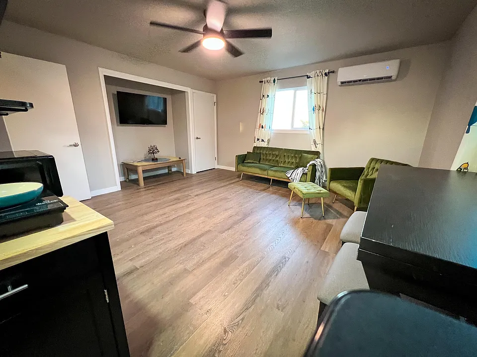 1516 W Sunrise Rim Rd