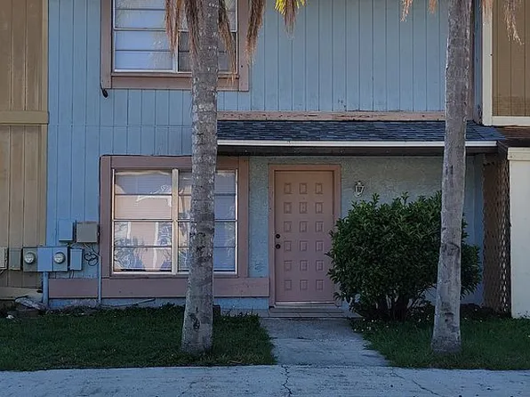 14021 Village Terrace Dr, Tampa, FL 33624