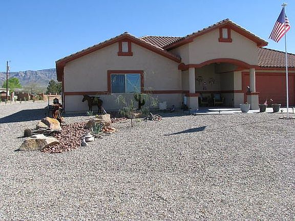 2nd image of 1448 E Las Vegas Way