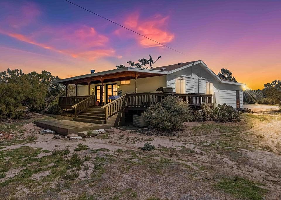 1st image of 61475 Lucerne Dr