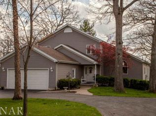 24831 Nighthawk Rd, Hudson, IL 61748