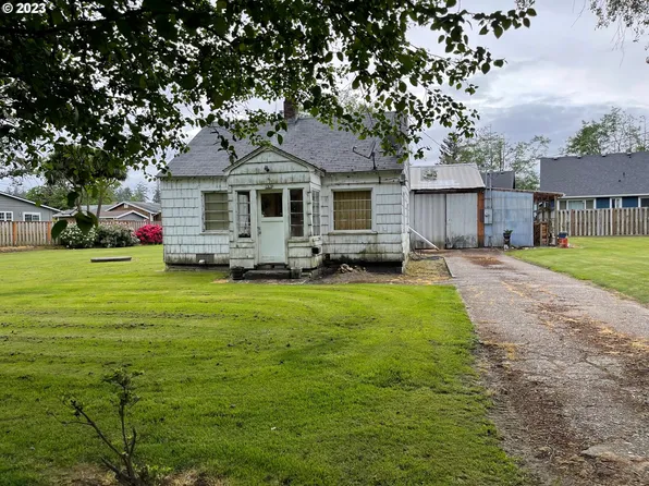 145 N Main Ave, Warrenton, OR 97146