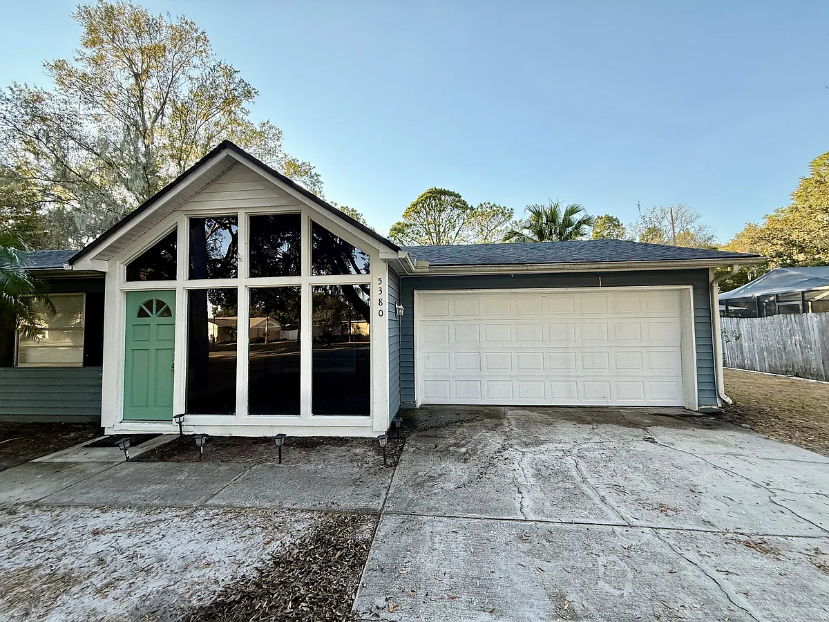 Building Photo - 5380 Misty Lake Dr
