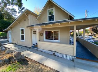 204 W 15th St, The Dalles, OR