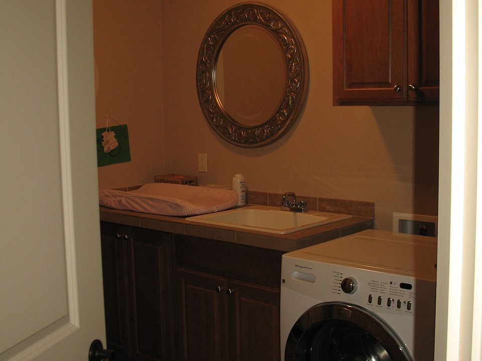 1st image of 13814 NE 37th Cir